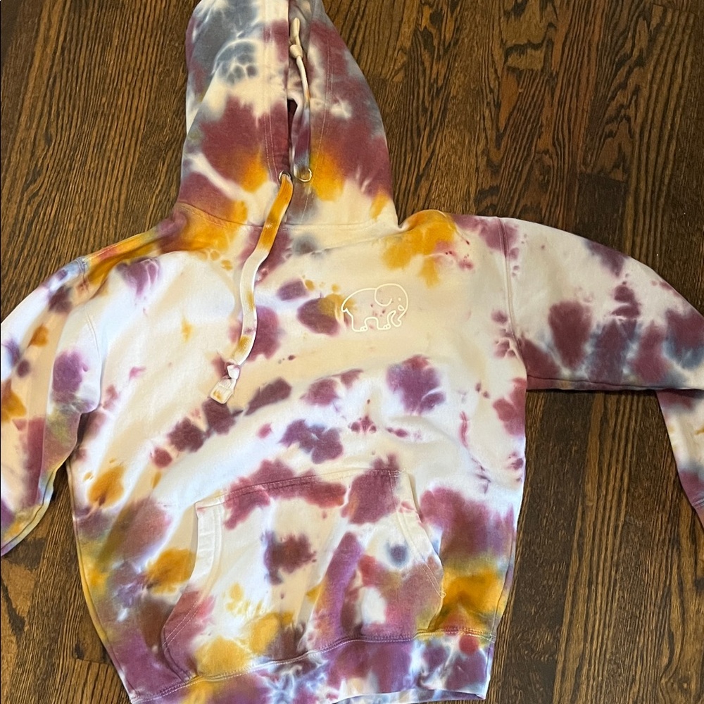 Ivory Ella Tie-Dye Hoodie size small